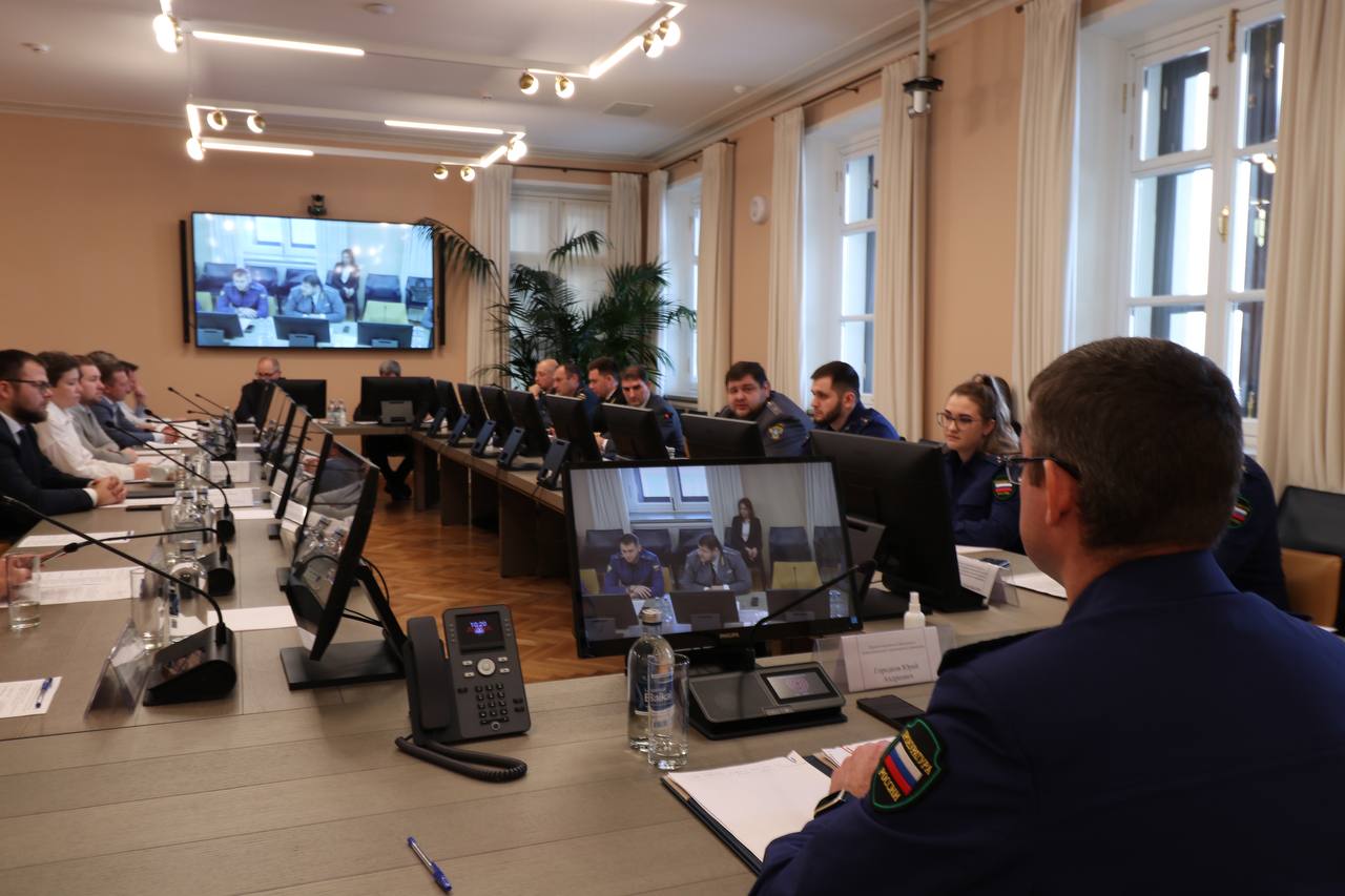 Заседание мобильной рабочей группы по обеспечению законности и безопасности эксплуатации внутреннего водного транспорта